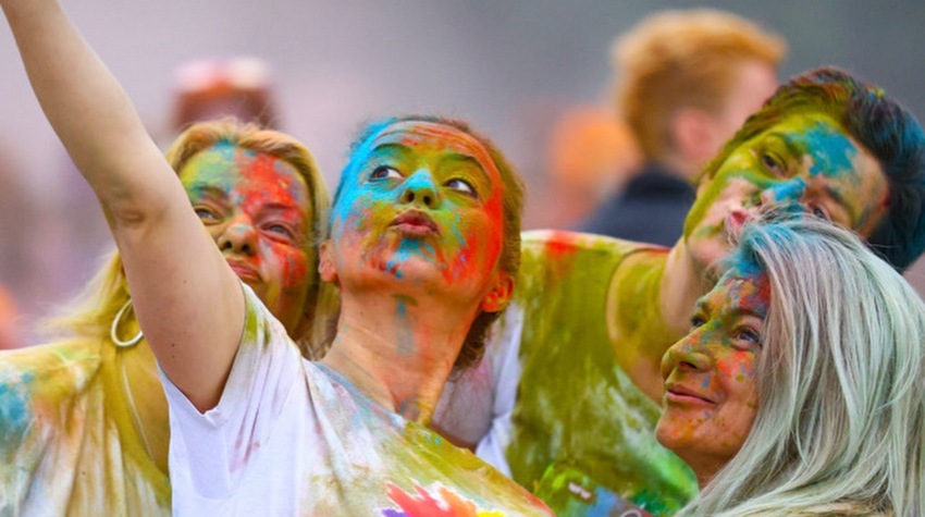 BANJALUKA SPREMNA JOŠ JEDAN SPEKTAKL BOJA I POZITIVNE ENEREGIJE